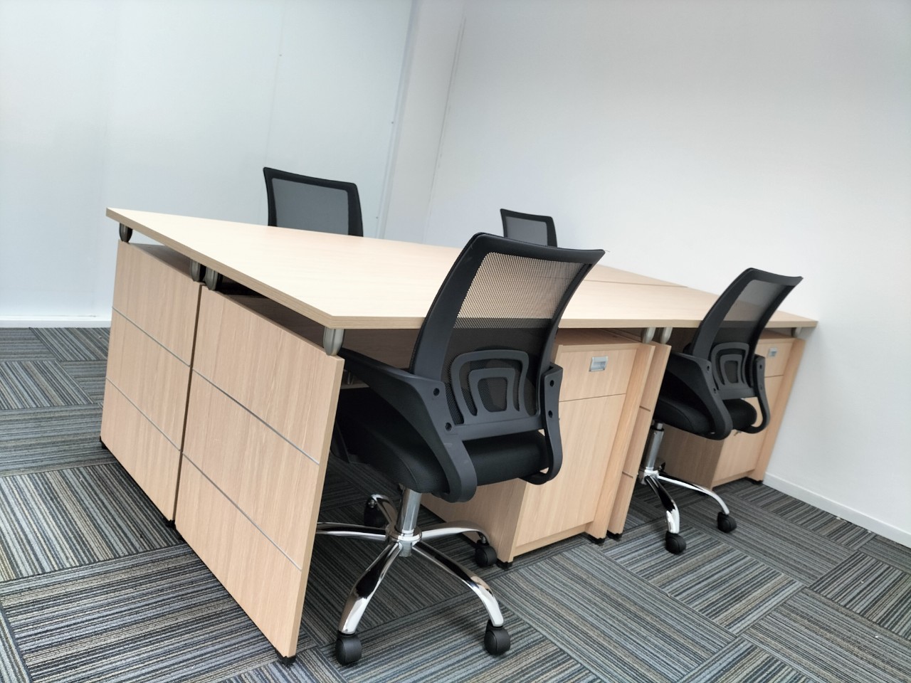 Bàn làm việc HR120SHL